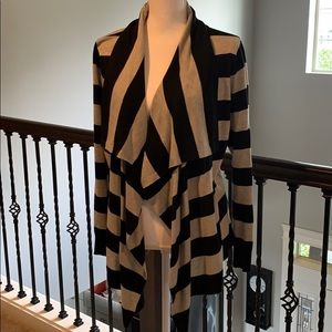 Open front Sweater - Grey w/ black stripes - med